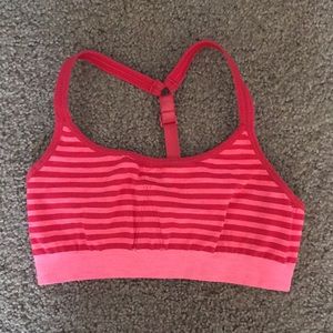 Athleta Sports Bra Size S